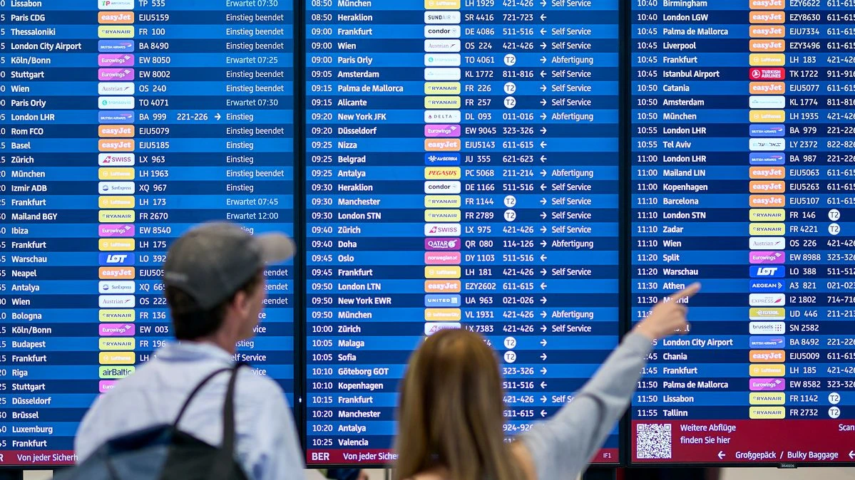 Uçak Bileti Vergisi Düşüyor: 2026 Yazında Uçmak Gerçekten Daha Ucuz Olacak mı?, © Michael Ukas/dpa Uçak Bileti Vergisi Düşüyor: 2026 Yazında Uçmak Gerçekten Daha Ucuz Olacak mı?, © Michael Ukas/dpa