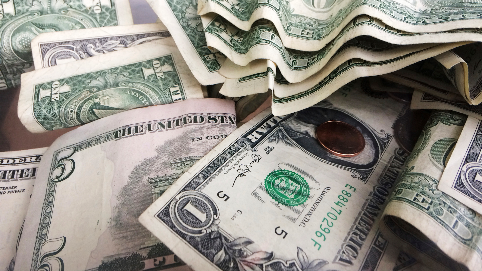 Trump’ın Dolar Politikası Alarm Veriyor!, © Mark Lennihan/AP/dpa