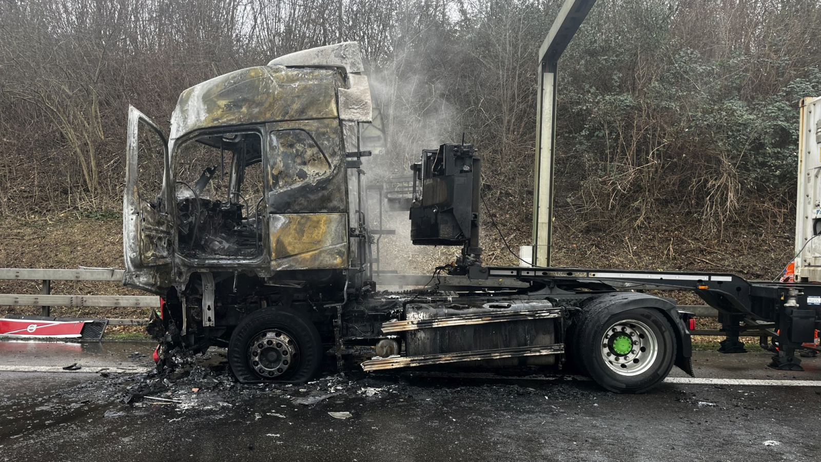 Lastwagenbrand in Pratteln, © Polizei Basel-Landschaft