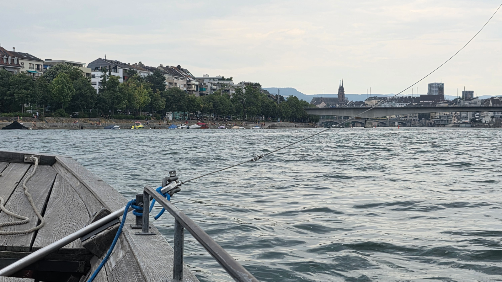 Gute Stimmung im und am Rhy