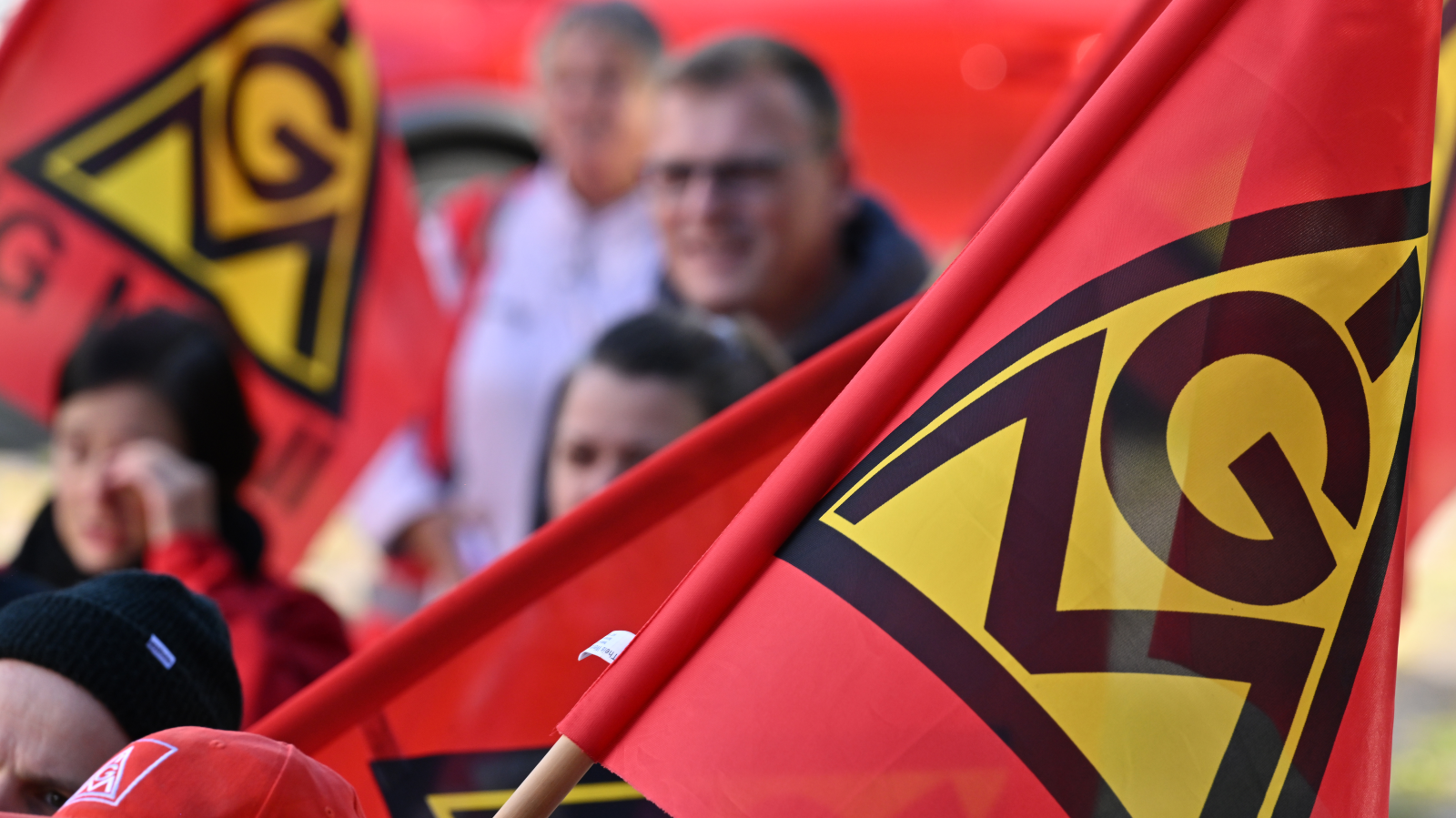 Metal ve Elektrik Sektöründe Anlaşmazlık Devam ediyor!, © dpa