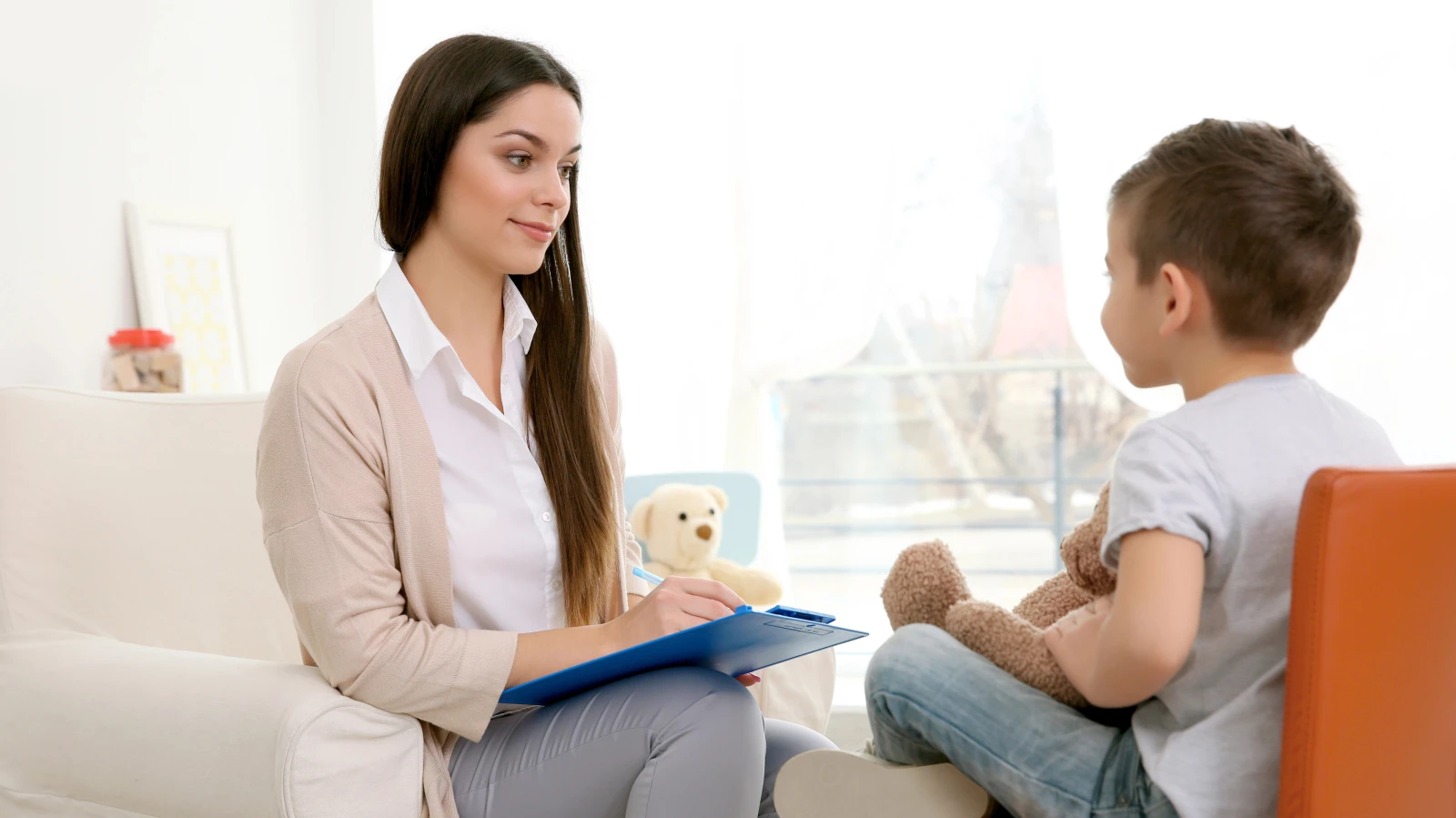 Sorgerechtsstreit lässt Kinder leiden, © Depositfotos / Symbolbild / belchonock Sorgerechtsstreit lässt Kinder leiden, © Depositfotos / Symbolbild / belchonock