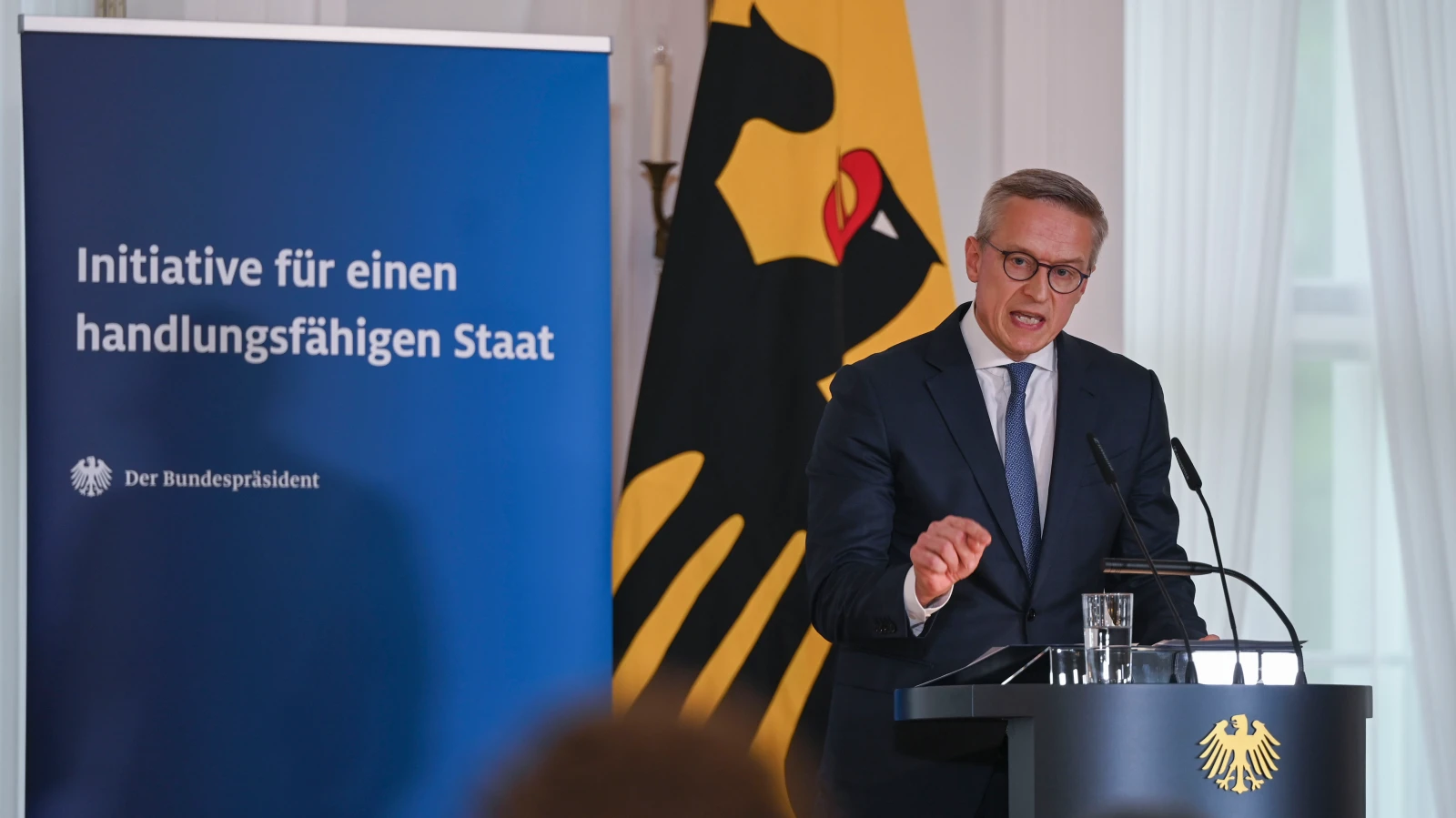 Gençler İçin Sosyal Medya Kullanımına Asgari Yaş Sınırı!, © dpa Gençler İçin Sosyal Medya Kullanımına Asgari Yaş Sınırı!, © dpa