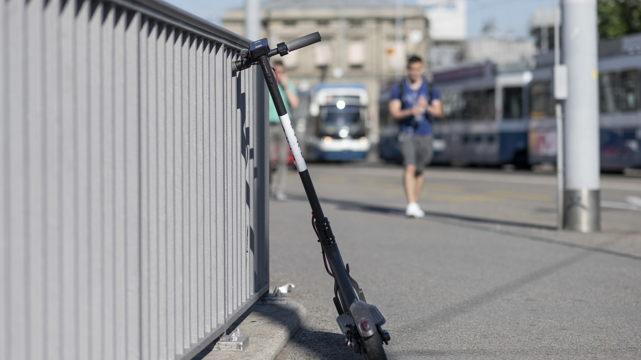 Zürcher Polizei zieht frisiertes E-Trotti aus dem Verkehr, © Keystone-SDA
