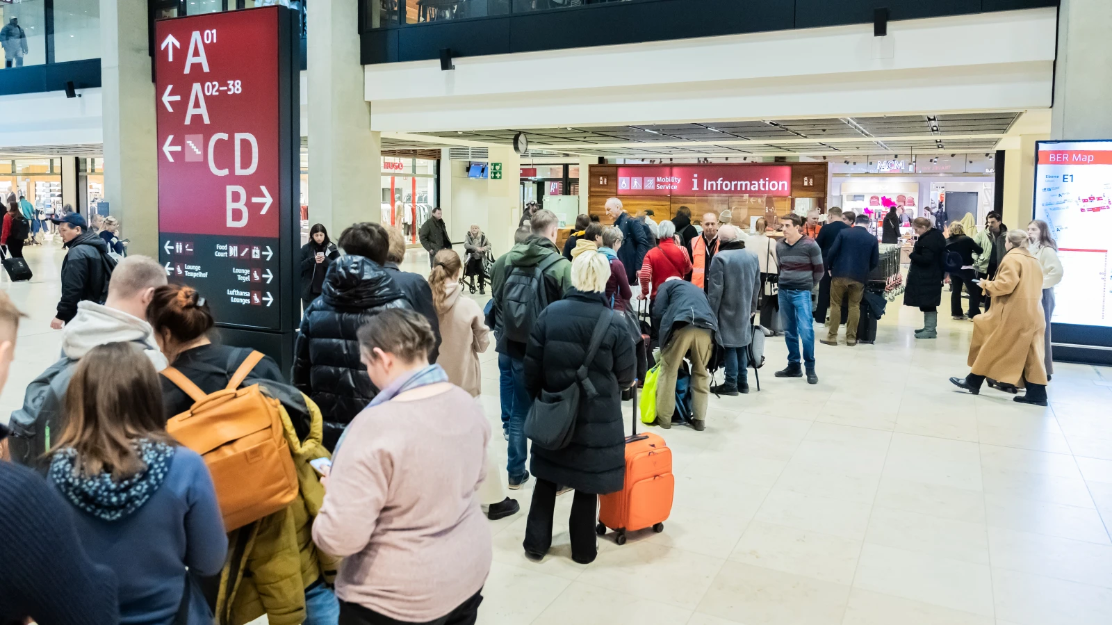 BER Havalimanı’nda grev: Çarşamba günü tüm yolcu uçuşları iptal, © Christoph Soeder/dpa BER Havalimanı’nda grev: Çarşamba günü tüm yolcu uçuşları iptal, © Christoph Soeder/dpa