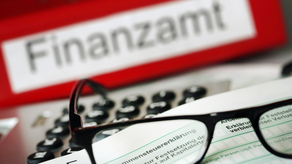 Almanya’da Vergi Gelir Tahminleri Düşürüldü!, © dpa