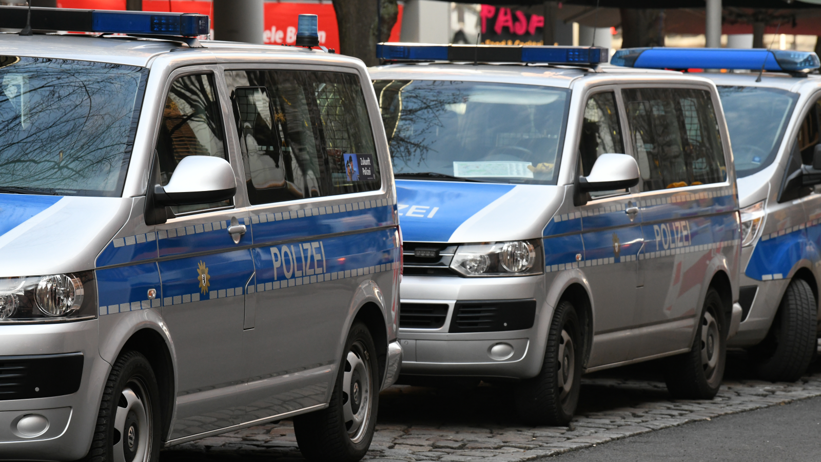 Berlin Emniyet Müdürü, Göçmen Suçlular İçin Yeni Tedbirler İstiyor!, © dpa