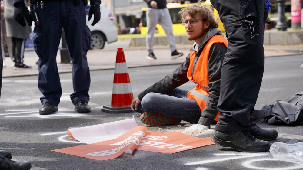 İklimciler yol kapatmaktan vazgeçiyor!, © shutterstock