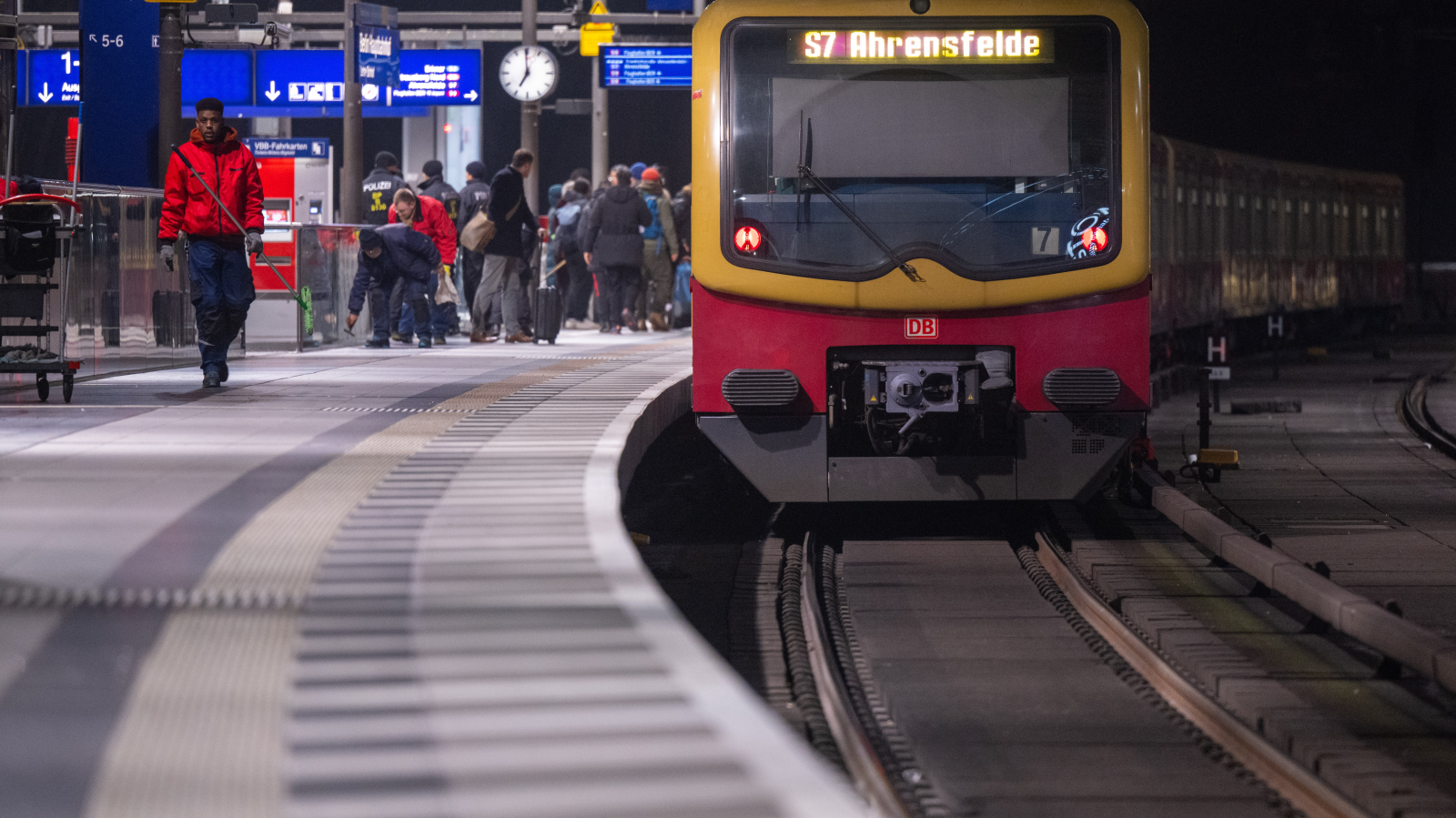 City S-Bahn Hattı Yıl Sonunda Açılıyor!, © dpa