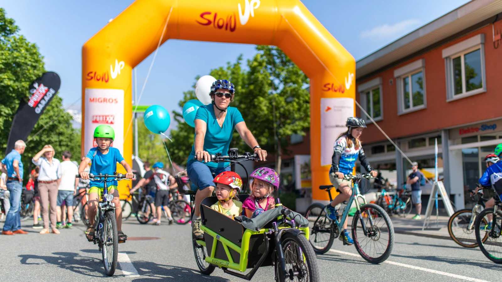 25'000 slowUp Begeisterte unterwegs, © slowUp Werdenberg-Liechtenstein 25'000 slowUp Begeisterte unterwegs, © slowUp Werdenberg-Liechtenstein