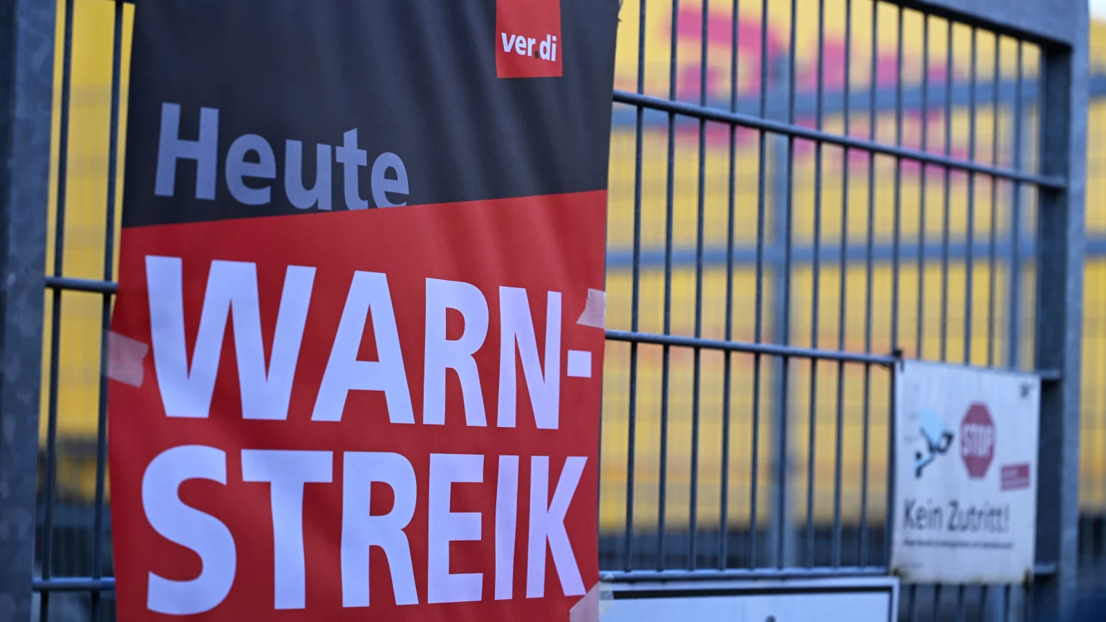 Paket Teslimatlarında Gecikmeler Bekleniyor, © Wolf von Dewitz/dpa Paket Teslimatlarında Gecikmeler Bekleniyor, © Wolf von Dewitz/dpa