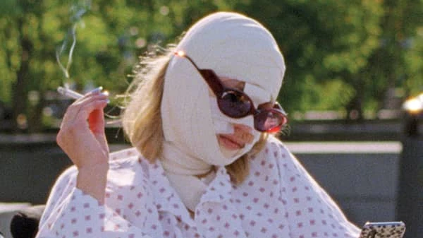 Bu Rekabeti İzlemeye Dayanabilecek misiniz? ''Sick of Myself'', © beyazperde.com Bu Rekabeti İzlemeye Dayanabilecek misiniz? ''Sick of Myself'', © beyazperde.com