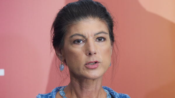 Wagenknecht’ten AfD çıkışı: Brandmauer tartışması büyüyor, © Jörg Carstensen/dpa