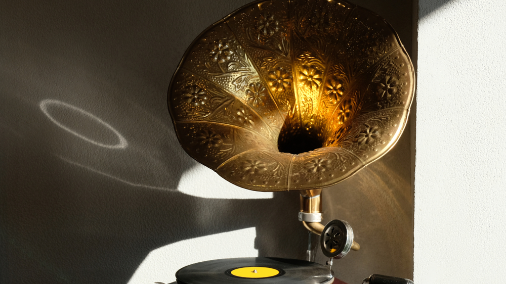 Türk Pop Müziğinin Evrimi: 70 Yıllık Yolculuk, © shutterstock