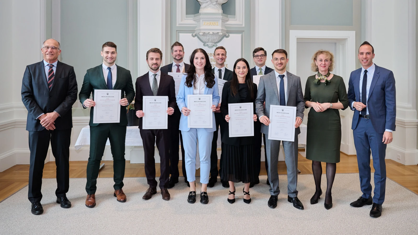 Acht neue Rechtsanwälte erhalten ihre Diplome, © ikr Acht neue Rechtsanwälte erhalten ihre Diplome, © ikr