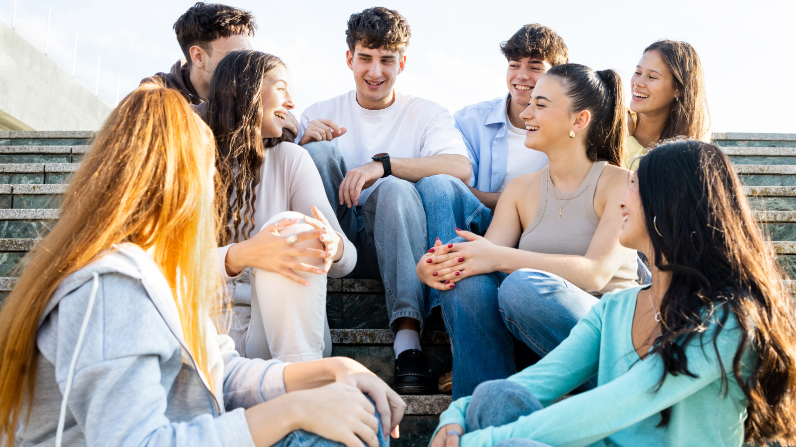 Gençler Siyasete Daha Fazla Katılım İstiyor, © shutterstock