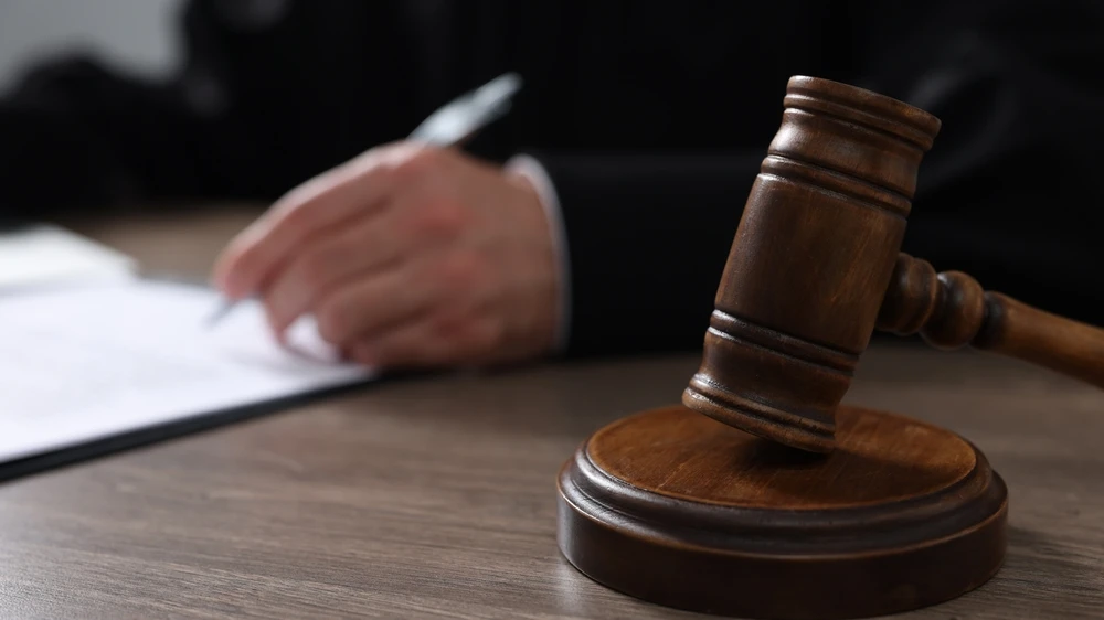 Bremen'de bir terör şüphelisi hapis cezasıyla karşı karşıya, © shutterstock Bremen'de bir terör şüphelisi hapis cezasıyla karşı karşıya, © shutterstock