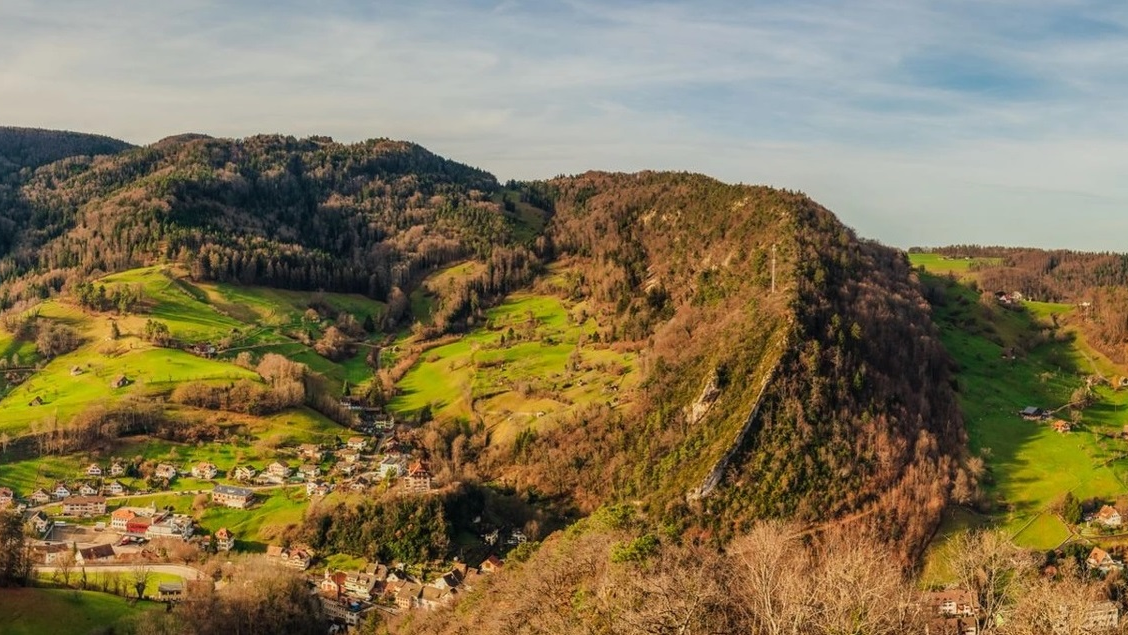 Waldenburg will Steuererhöhung statt Badi-Schliessung, © waldenburg.ch