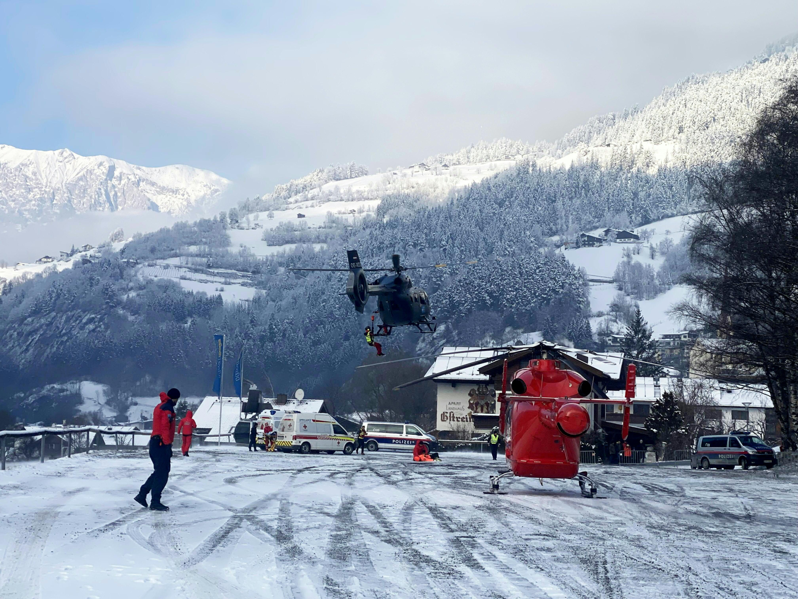 Vier Schwerverletzte bei Gondelabsturz in Tirol, © APA/ZOOM.TIROL