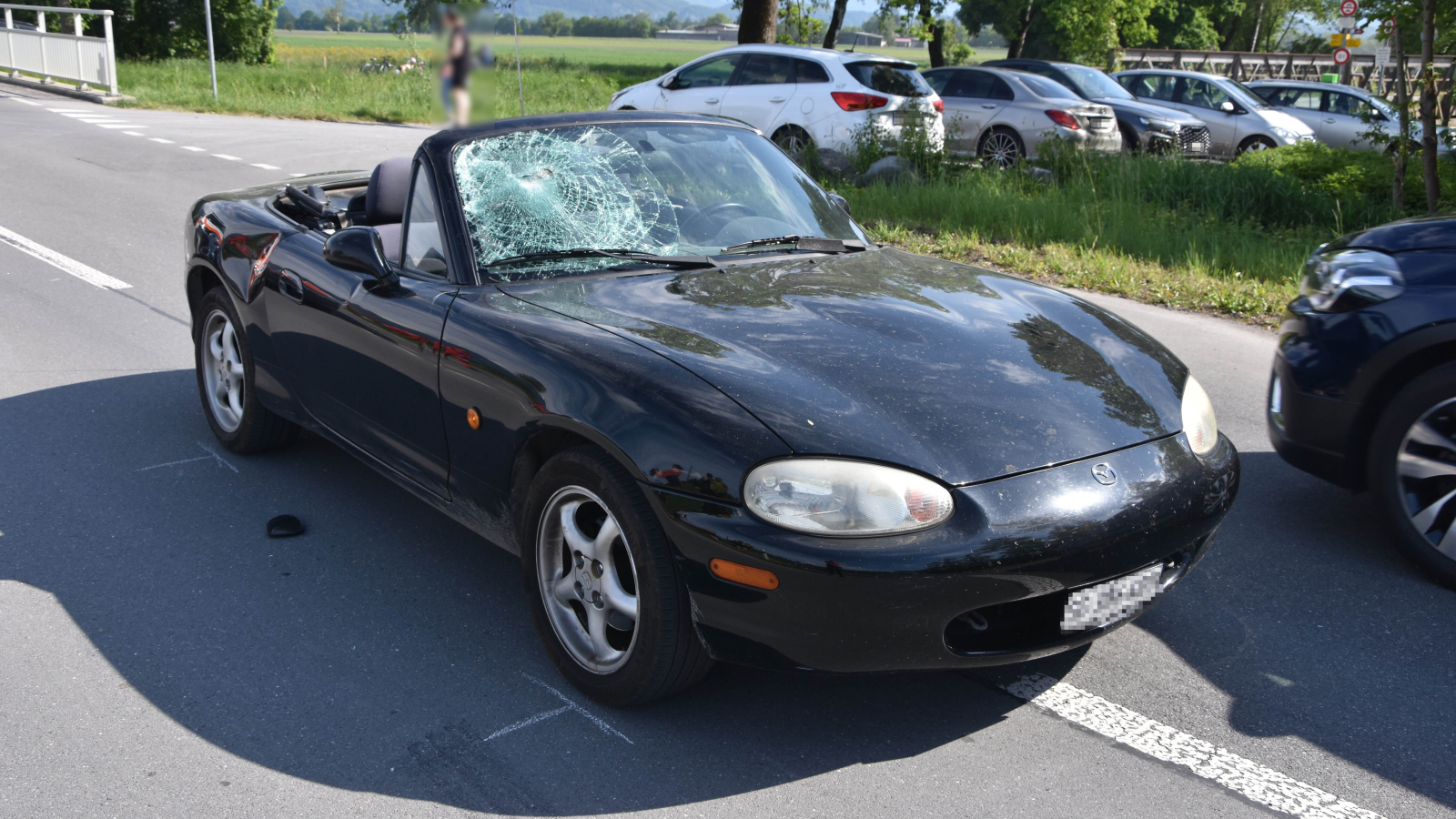 Unfall zwischen E-Bike und Auto in Balgach, © Kantonspolizei St.Gallen 