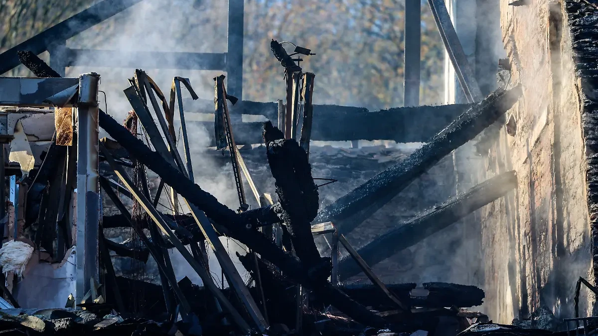 Frankfurt'ta Peş Peşe Yangınlar!, © dpa Frankfurt'ta Peş Peşe Yangınlar!, © dpa