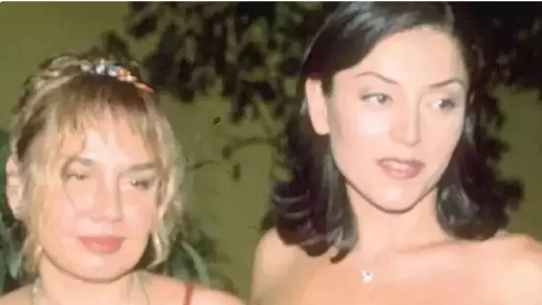 Sezen Aksu’dan Aşkın Nur Yengi’ye Büyük Jest, © Magazinburada Sezen Aksu’dan Aşkın Nur Yengi’ye Büyük Jest, © Magazinburada