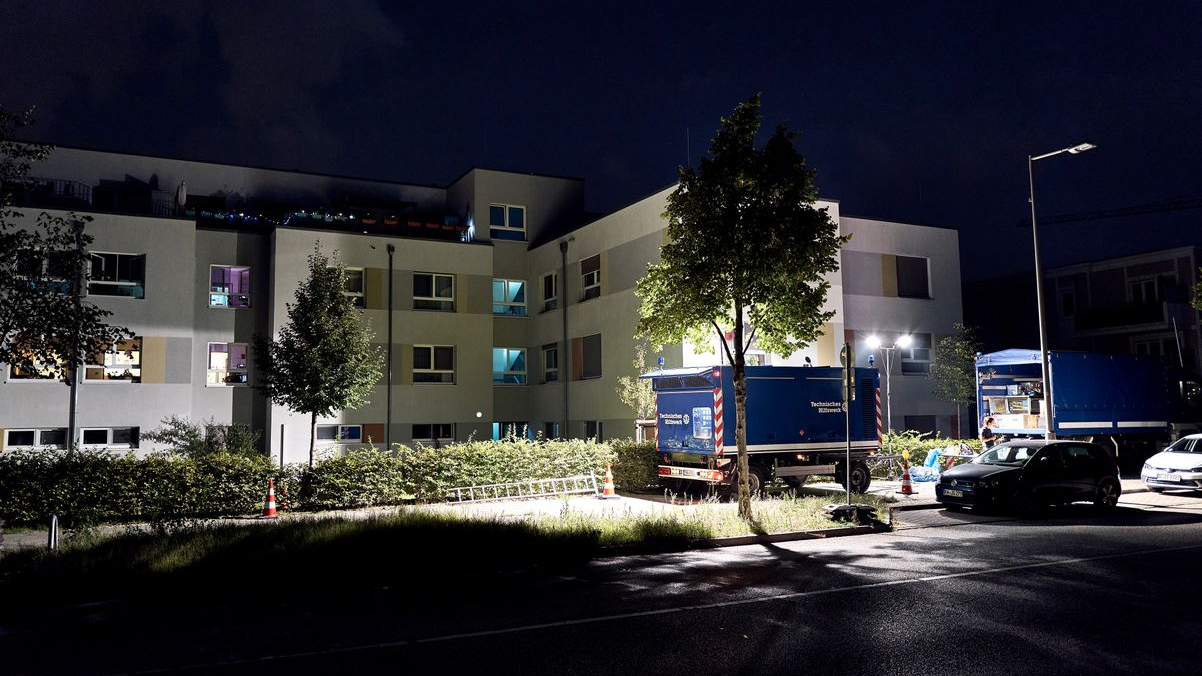 Berlin’de Gizemli Işık Kesintisi: Sokaklar Bir Anda Karanlığa Gömüldü!, © Michael Ukas/dpa