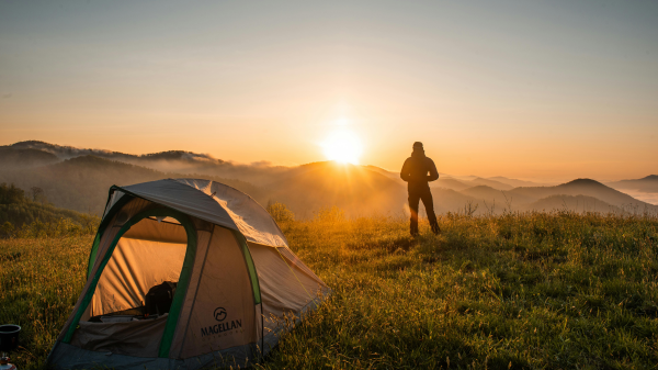 Wildcamping in Europa: Wo die Freiheit grenzenlos ist und wo nicht, © Cliford Mervil