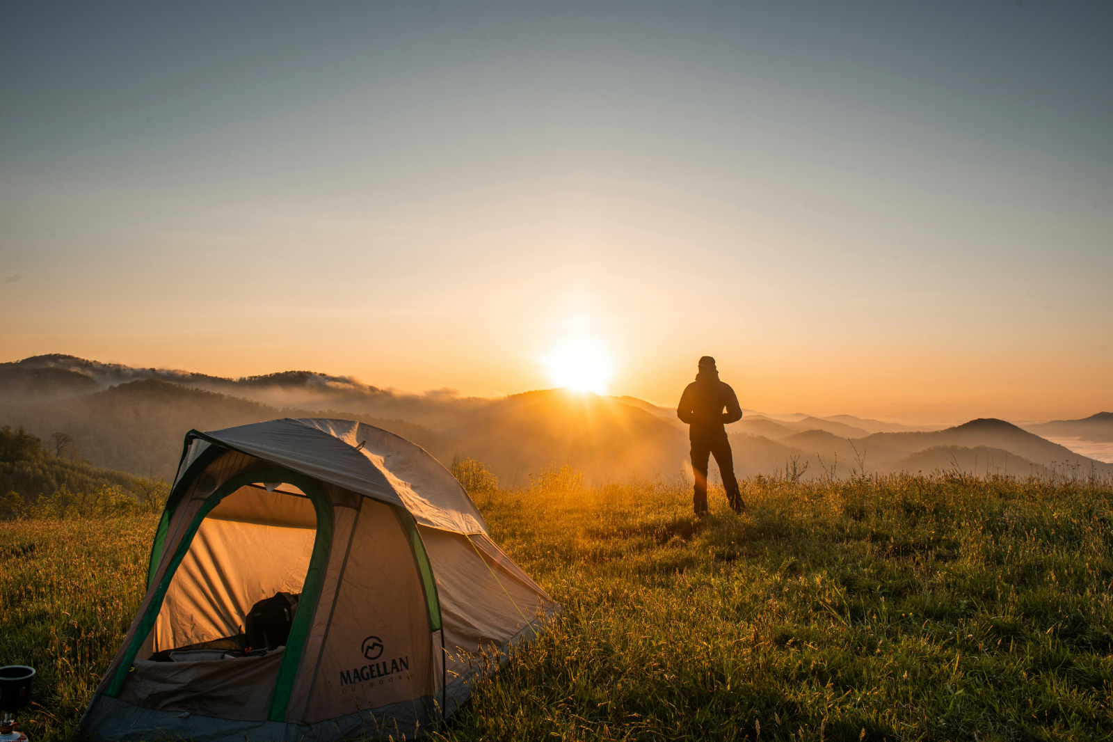Wildcamping in Europa: Wo die Freiheit grenzenlos ist und wo nicht, © Cliford Mervil