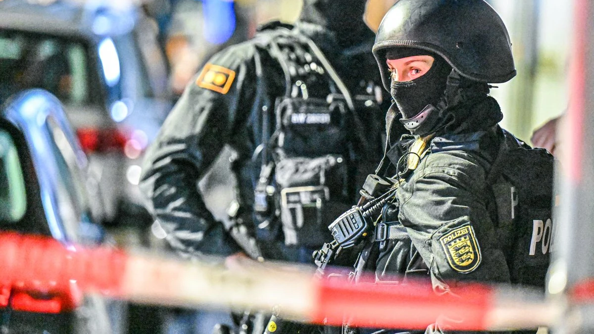 Göppingen’de Gece Yarısı Dehşeti: Genç Ağır Yaralandı, © Marius Bulling/dpa Göppingen’de Gece Yarısı Dehşeti: Genç Ağır Yaralandı, © Marius Bulling/dpa