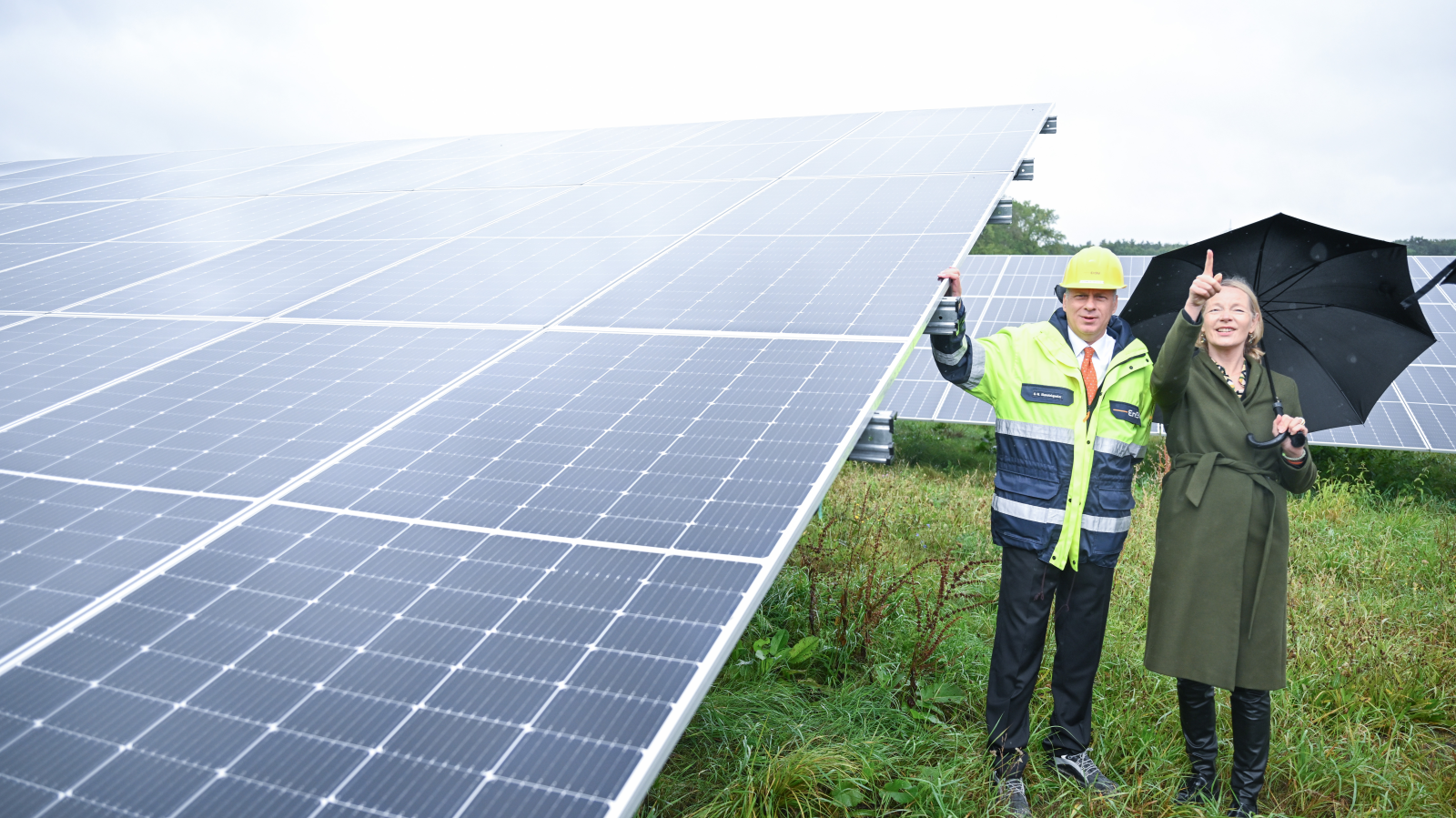 Konstanz’a Yeni Güneş Enerjisi Parkı: Elektrikli Araç Pilleriyle Destekleniyor, © Bernd Weißbrod/dpa