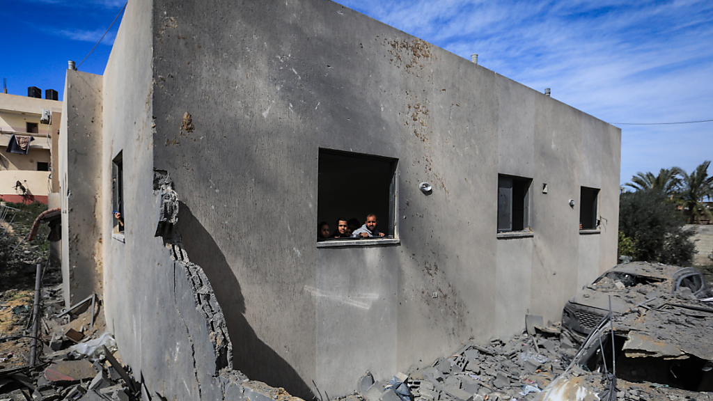 Neuer Anlauf im Ringen um Feuerpause, © Mohammed Talatene/dpa