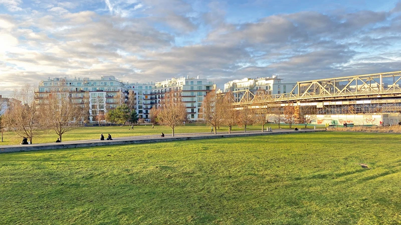 Gleisdreieckpark’taki Yüksek Binalar Tartışma Yaratıyor!, © Nils Richter/ berliner-mieterverein.de Gleisdreieckpark’taki Yüksek Binalar Tartışma Yaratıyor!, © Nils Richter/ berliner-mieterverein.de