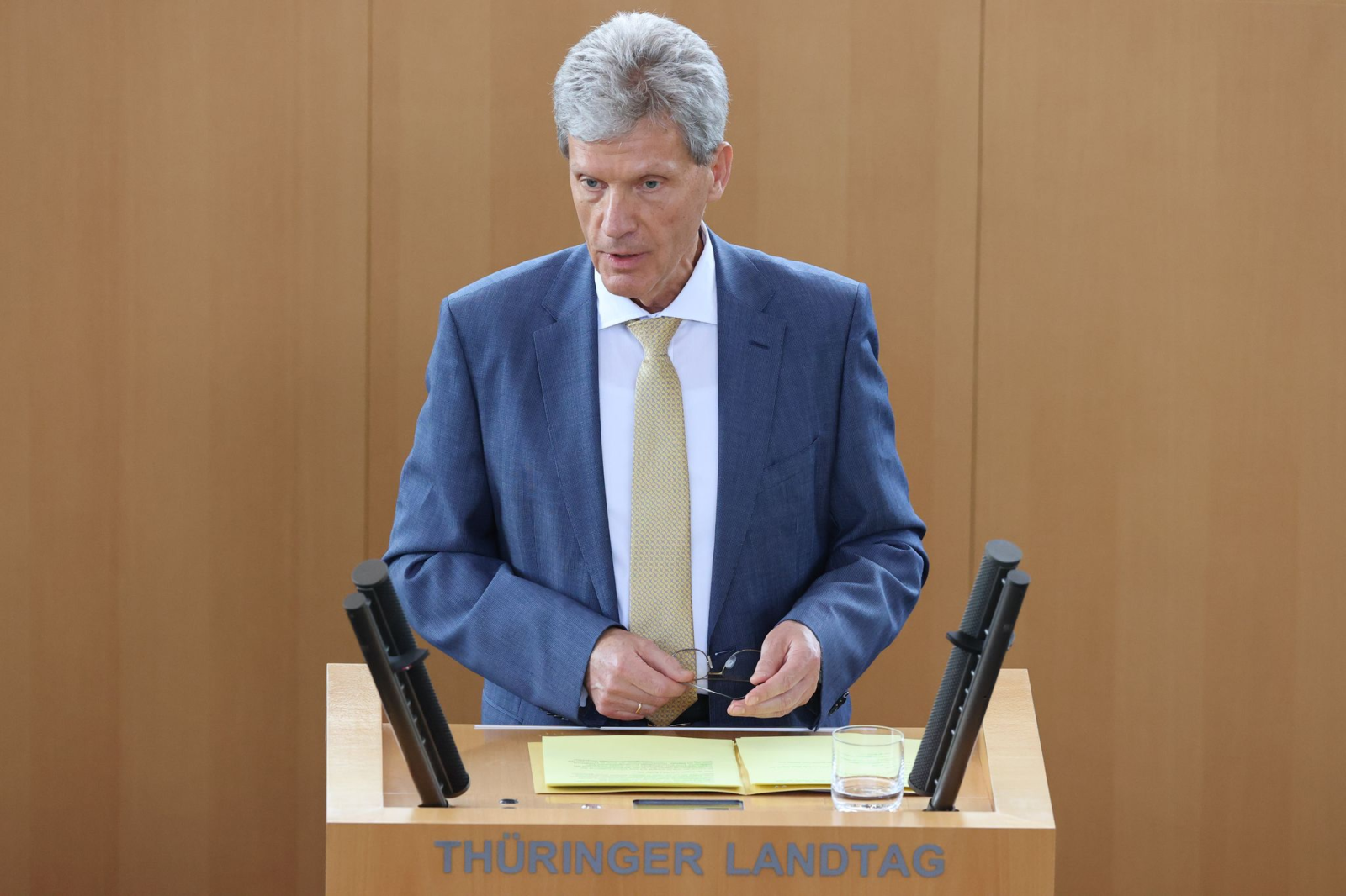 Helmut Holter (Die Linke), Bildungsminister von Thüringen.