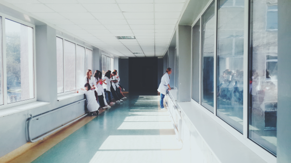 Die more Krankenhaus Studie, © Oles kanebckuu
