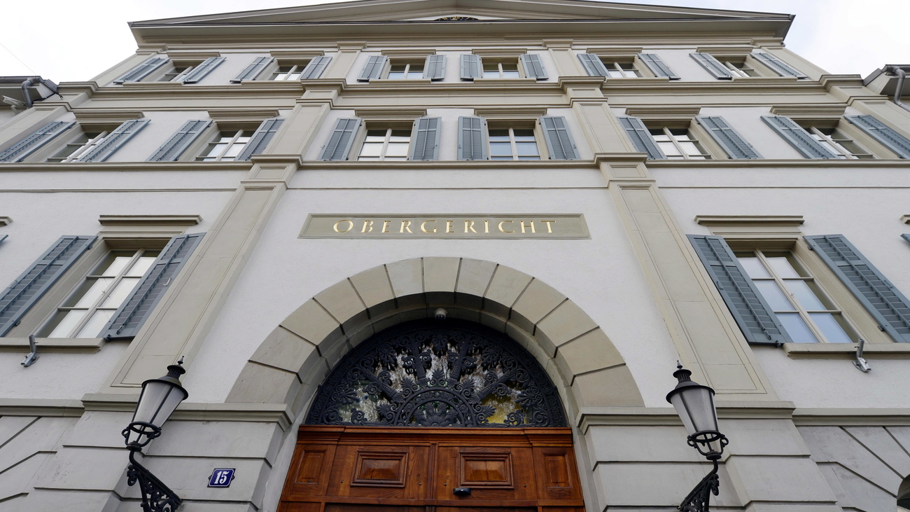 Obergericht will mehr Klarheit und wartet Urteil ab, © Keystone SDA