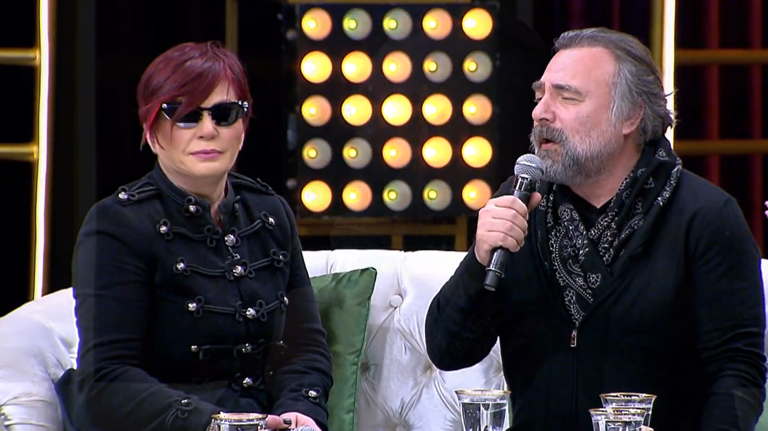 Oktay Kaynarca ve Emel Müftüoğlu Gözaltına Alındı!, © Poll Production / Youtube