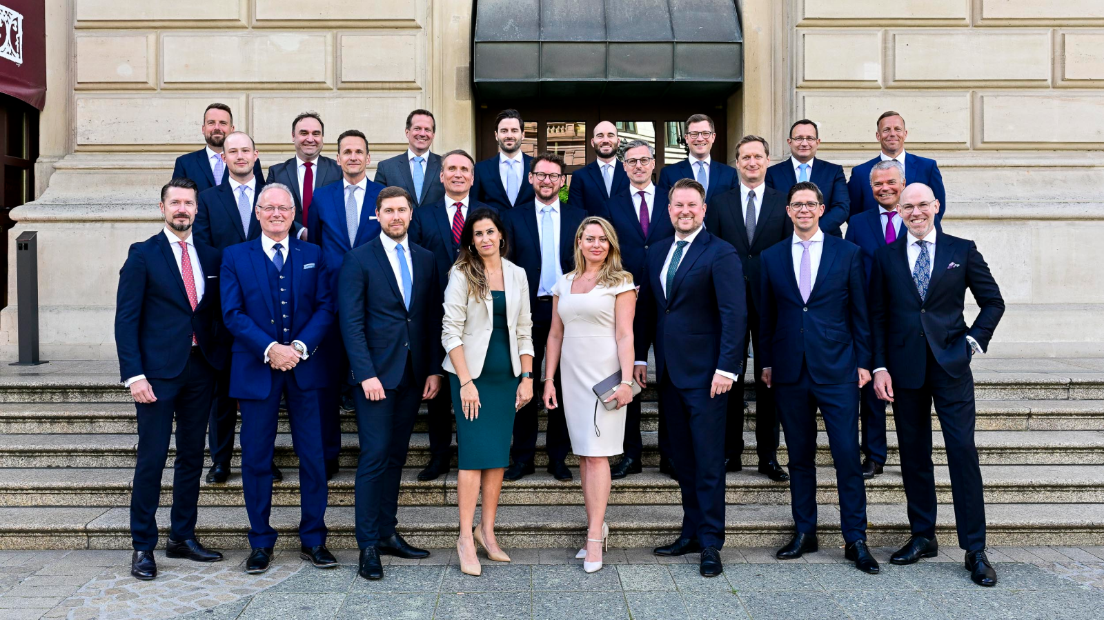 Die LLB eröffnet neue Standorte in Deutschland, © LLB