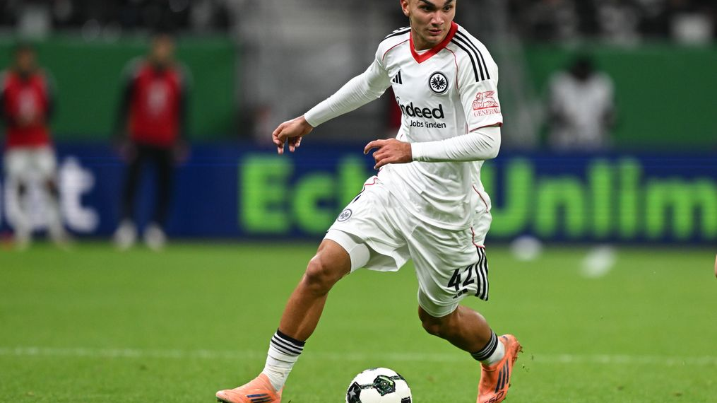 Eintracht Frankfurt Taraftarsız Napoli’ye Gidiyor!, © Arne Dedert/dpa