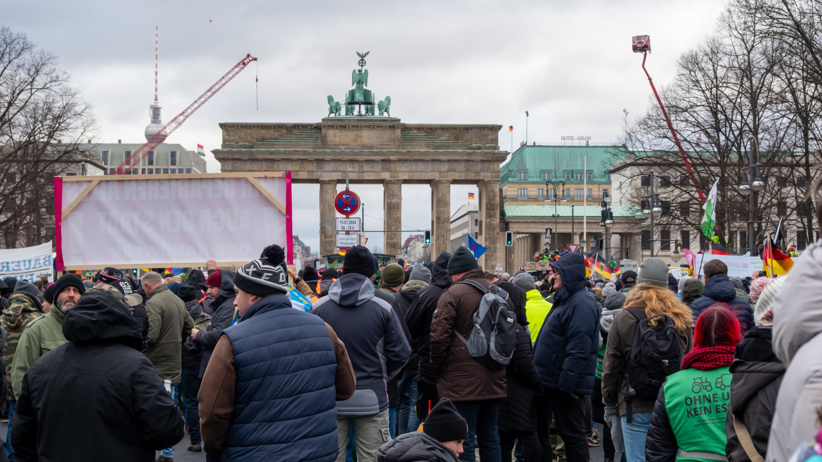 Brandenburger Tor’da Yılbaşı Trafiğine Dikkat!, © shutterstock