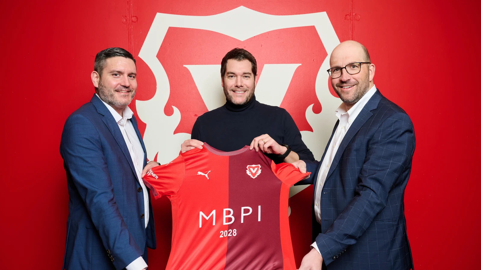 MBPI verlängert als Hauptsponsor beim FC Vaduz, © Michael Zanghellini MBPI verlängert als Hauptsponsor beim FC Vaduz, © Michael Zanghellini