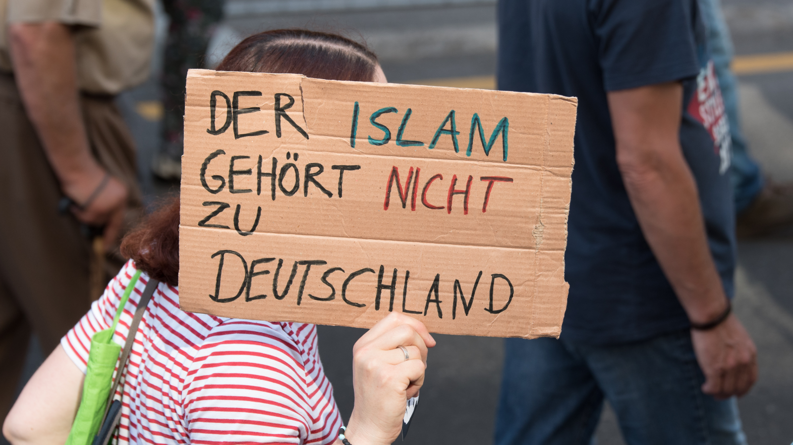 Frankfurt’ta Kamu Kurumlarında Ayrımcılıkla Mücadele: Fachtagung Antimuslimischen Irkçılığı Gündeme Taşıdı, © shutterstock