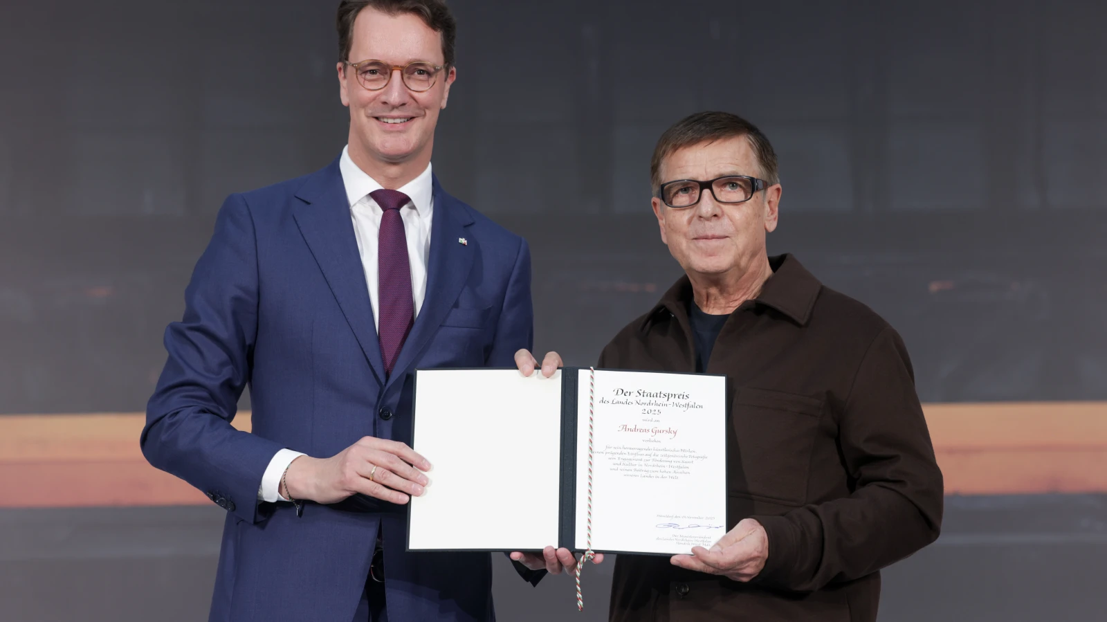 Kahramanlara Onur Madalyası: Gelsenkirchen’de Tören, © Oliver Berg/dpa-Pool/dpa Kahramanlara Onur Madalyası: Gelsenkirchen’de Tören, © Oliver Berg/dpa-Pool/dpa