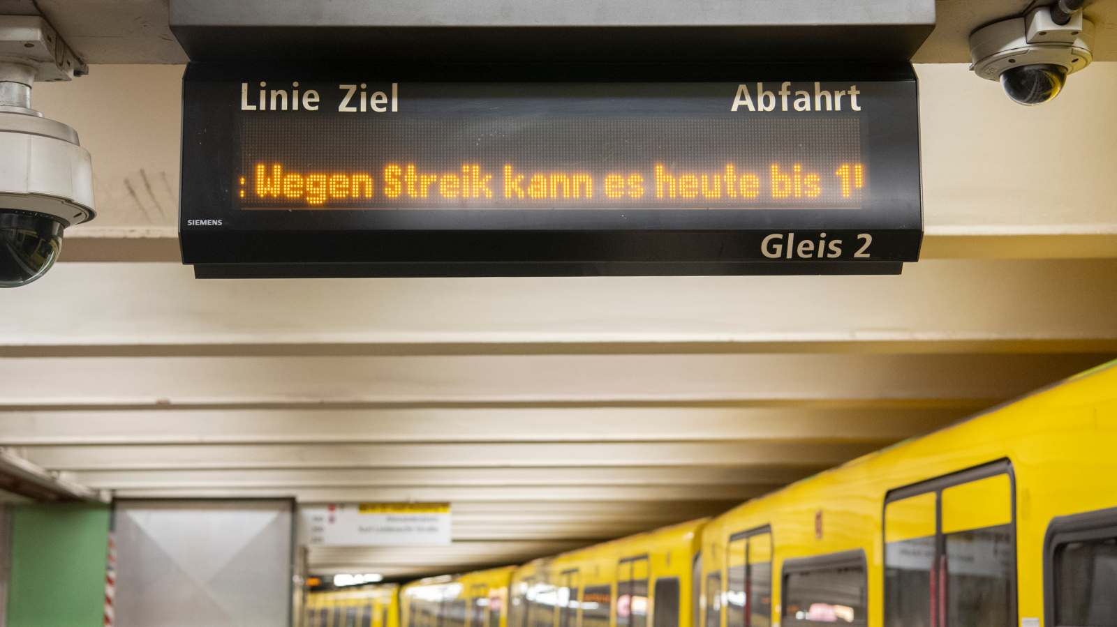 BVG Çalışanları Grevde: Berlin’de Ulaşım Felç Oldu!, © dpa