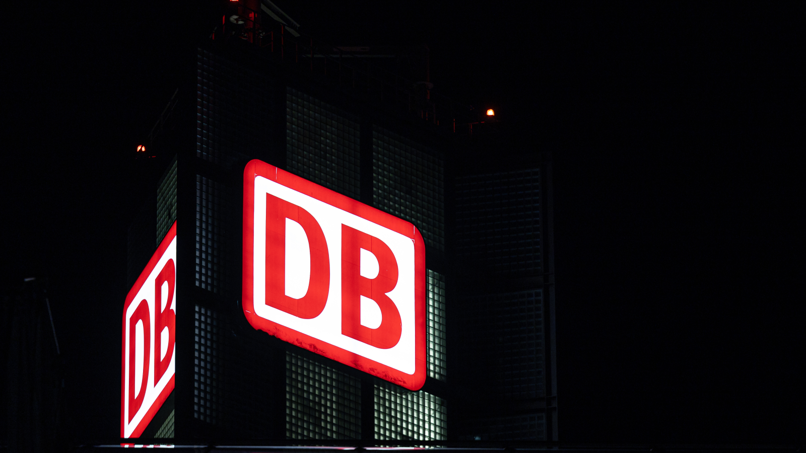 Demiryolu Çalışanlarından Berlin’de Protesto Gösterisi!, © dpa