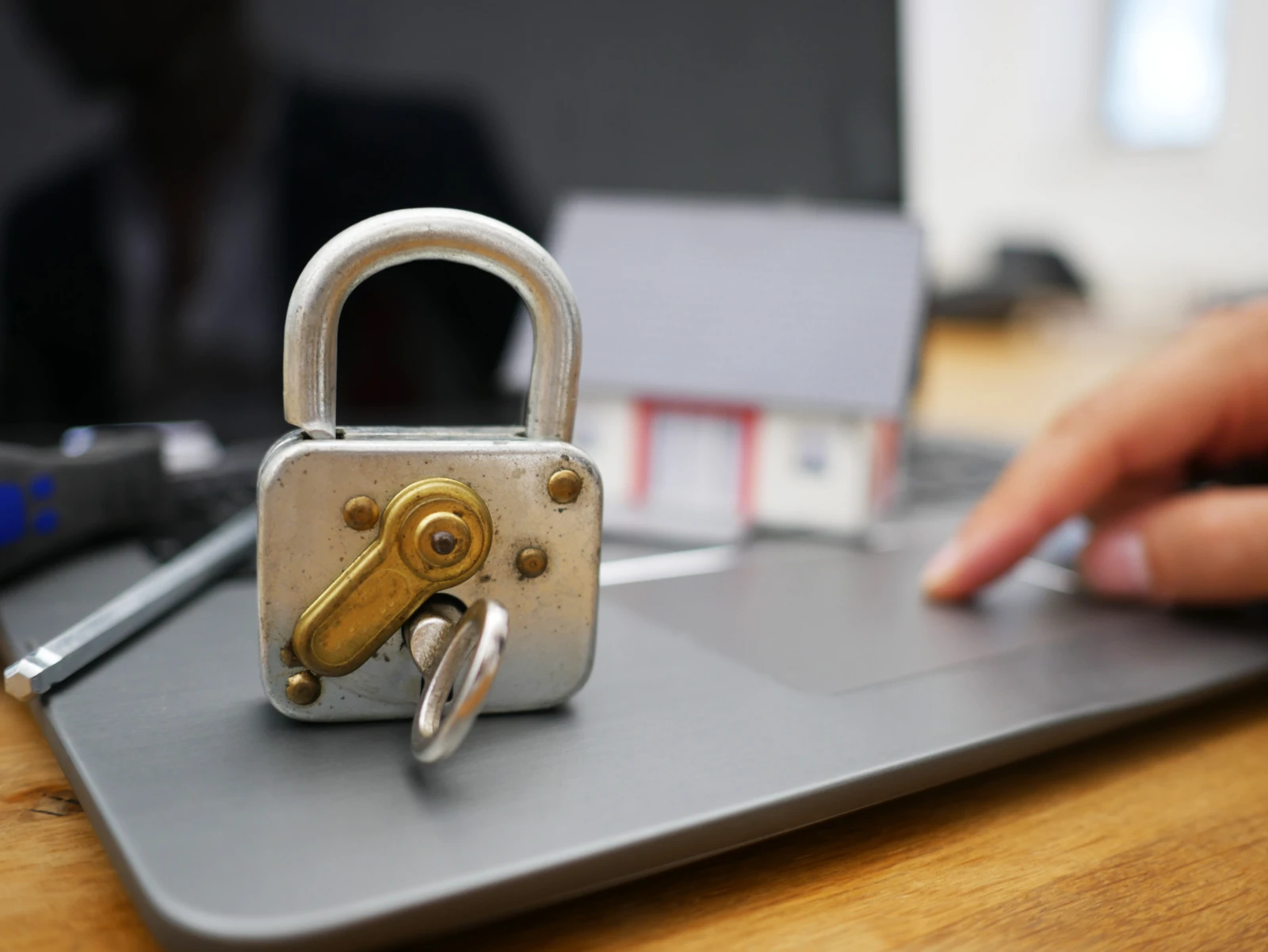 Datenschutz für Selbstständige: Wie Freelancer ihre digitale Kommunikation absichern, © Image by Schluesseldienst from Pixabay Datenschutz für Selbstständige: Wie Freelancer ihre digitale Kommunikation absichern, © Image by Schluesseldienst from Pixabay