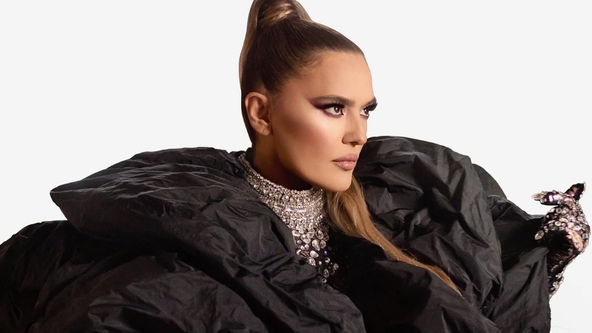 Demet Akalın, Hande Yener ve Fettah Can Arasında Şarkı Krizi!, © Fotograf sanatçının resmi instagram hesabından alınmıştır. Demet Akalın, Hande Yener ve Fettah Can Arasında Şarkı Krizi!, © Fotograf sanatçının resmi instagram hesabından alınmıştır.