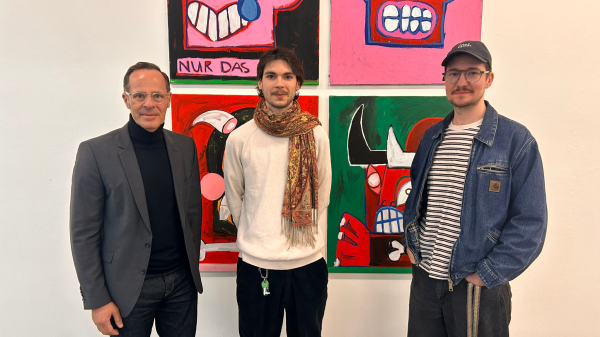 v.l.n.r. Leiter Psychiatrie Bernd Krämer, Kurator Jan Thoma, Künstler Jens Saumweber, © Radio Munot