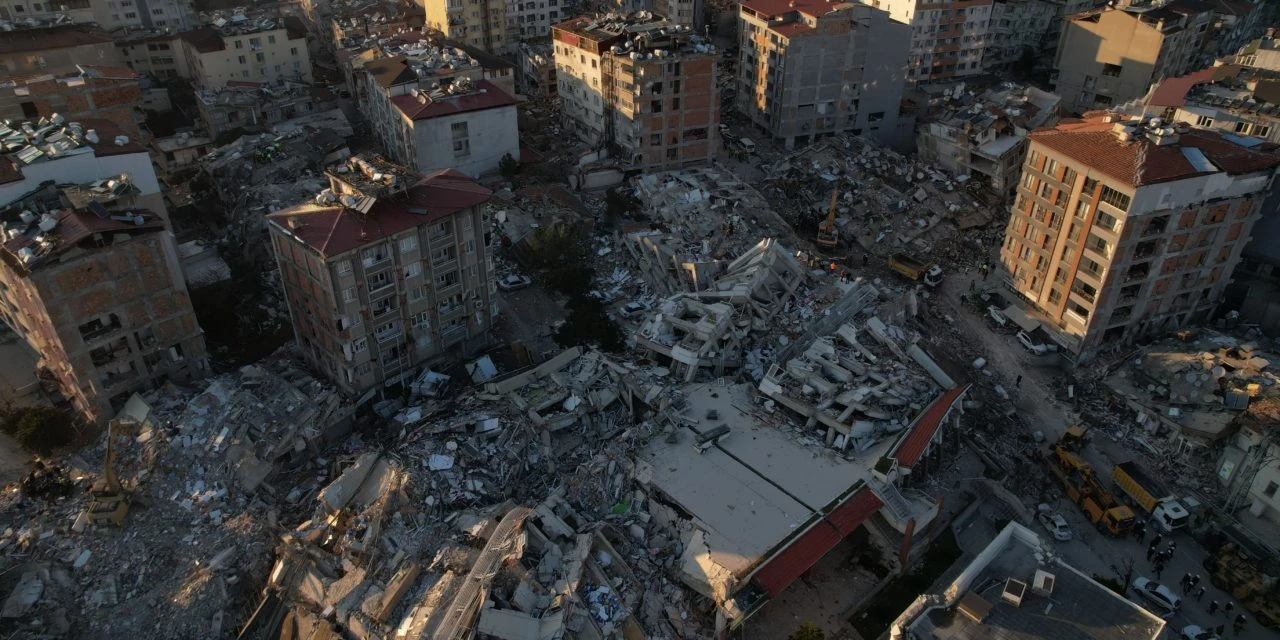 Depremin doğrudan zararı 34 Milyar dolar!, © Shutterstock Depremin doğrudan zararı 34 Milyar dolar!, © Shutterstock