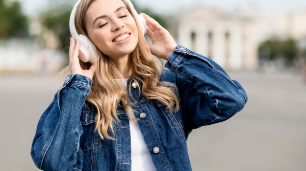 Müzik Dinlerken Beynimizde Neler Olur?, © Freepik